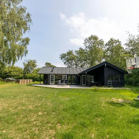House In Nature In Tisvilde Tatil Evi *